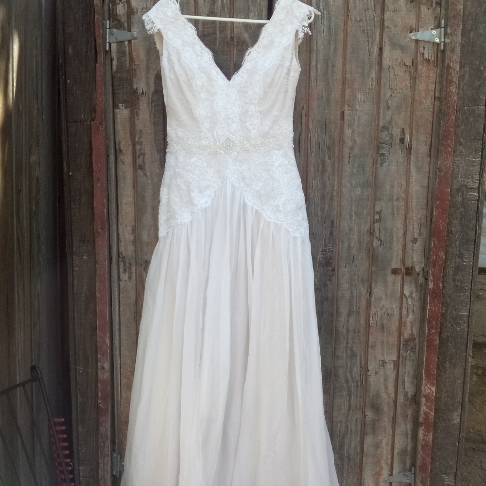 Wedding dress, size 4